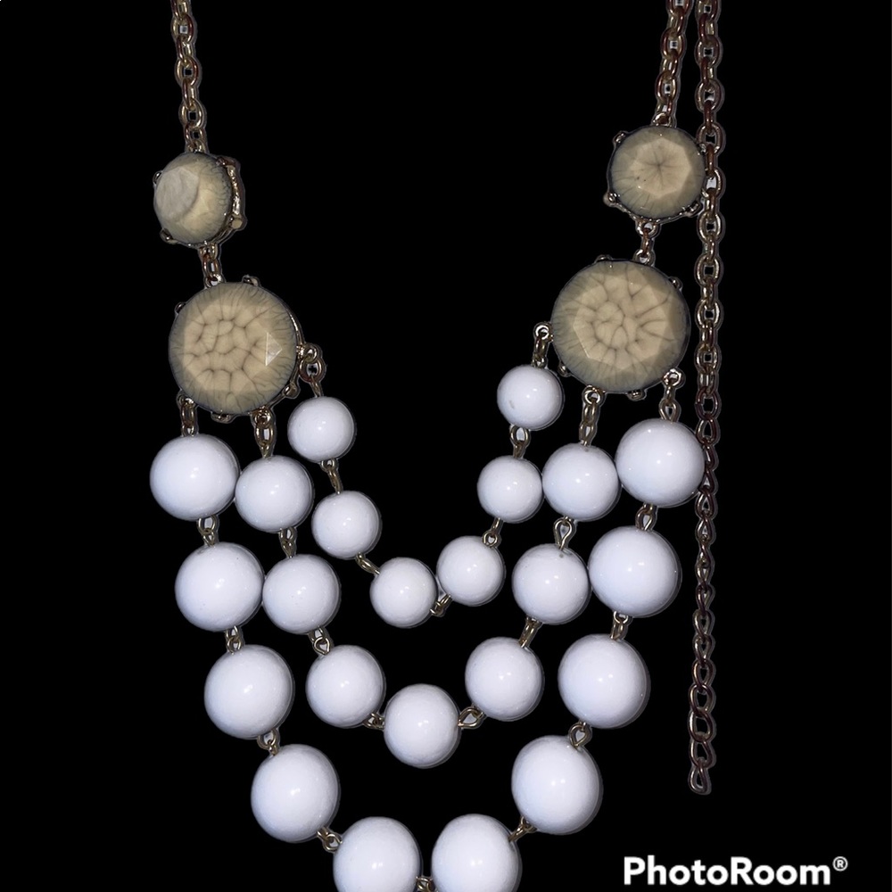 Decorative necklace